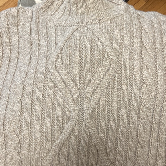 Banana Republic men’s M Fisherman cabled turtleneck sweater - Picture 4 of 7